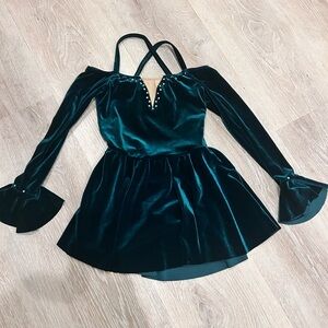 Elegant Green Velvet Kids Dance Costume